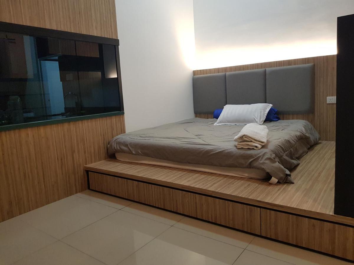 06- Austin Regency Taman Mount Austin Studio 4-5Pax جوهر بهرو المظهر الخارجي الصورة